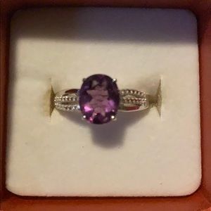 Purple fluorite platinum bond brass split ring sz8